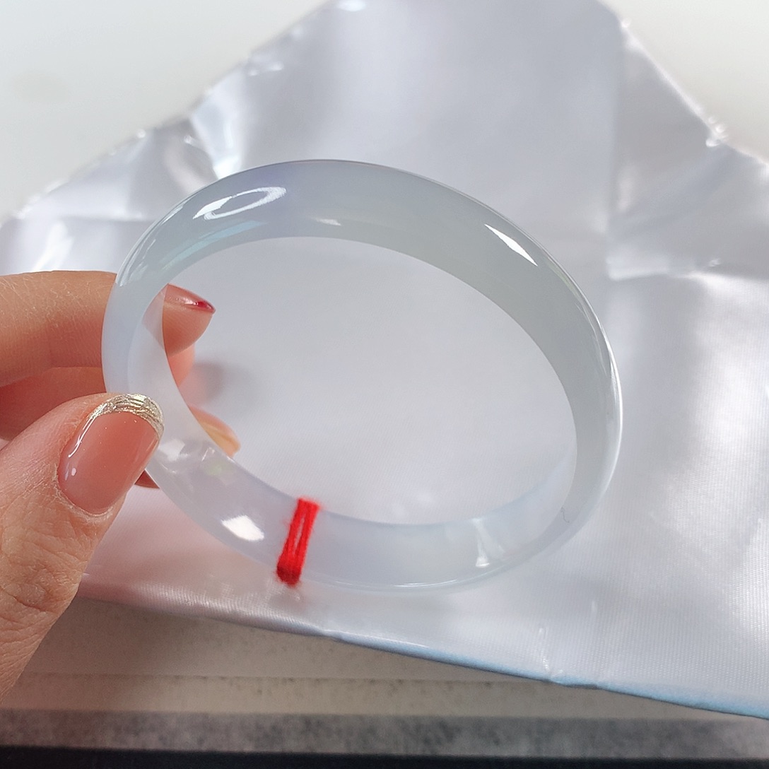 翡翠手镯未镶嵌 正圈①③⑧