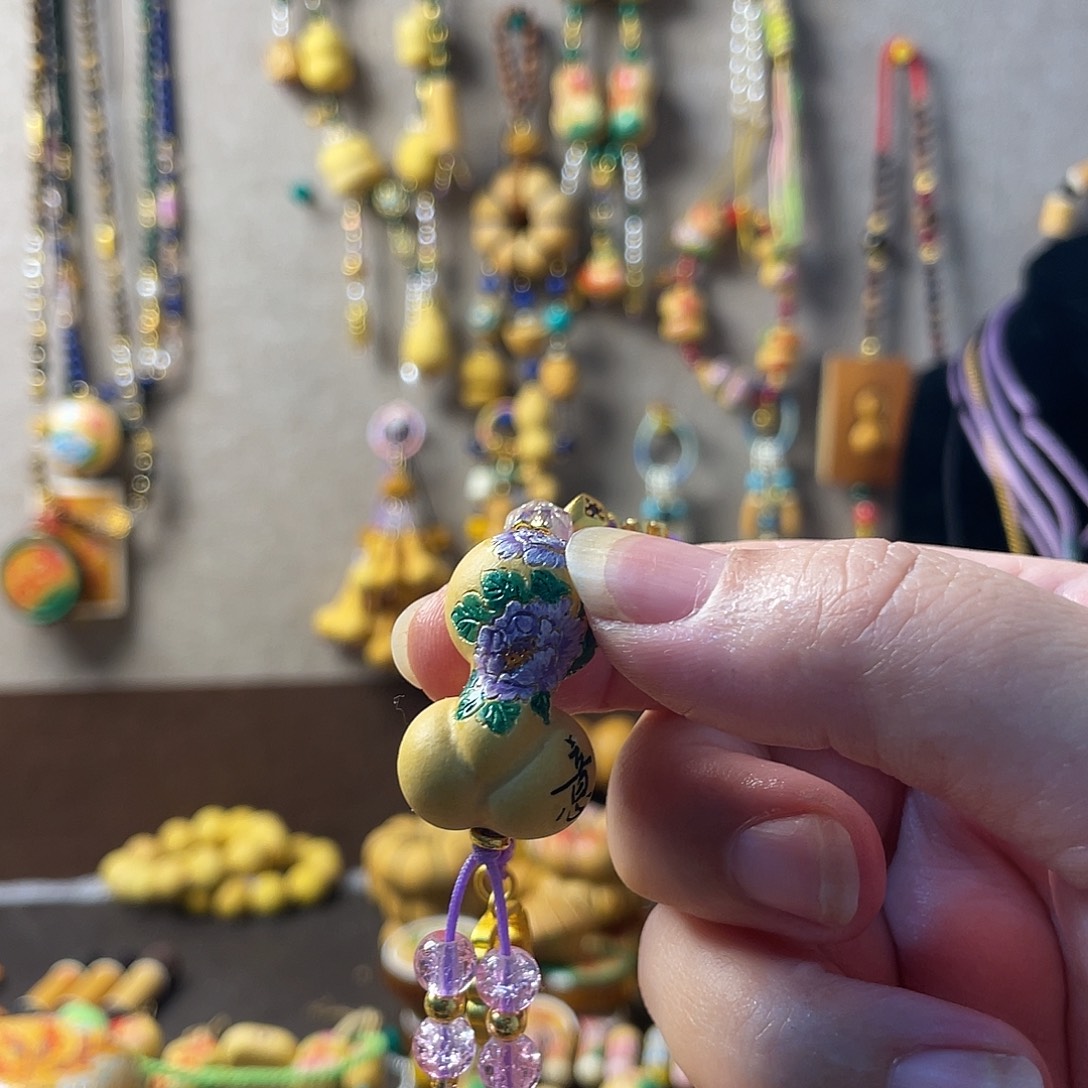 小***娘精美做工小金蟾一个