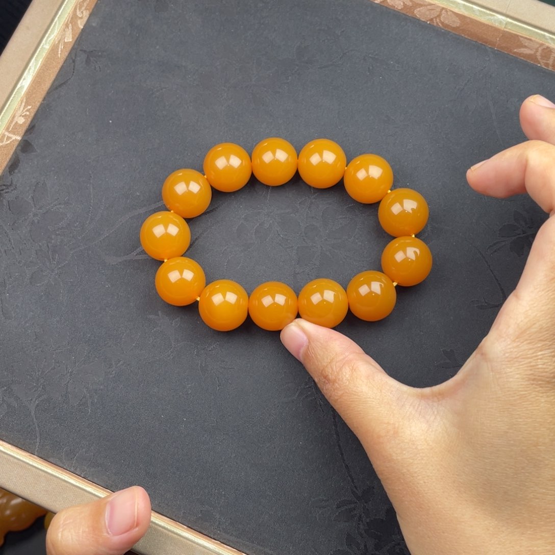 L***g石英质玉（缅黄）未镶嵌颈饰