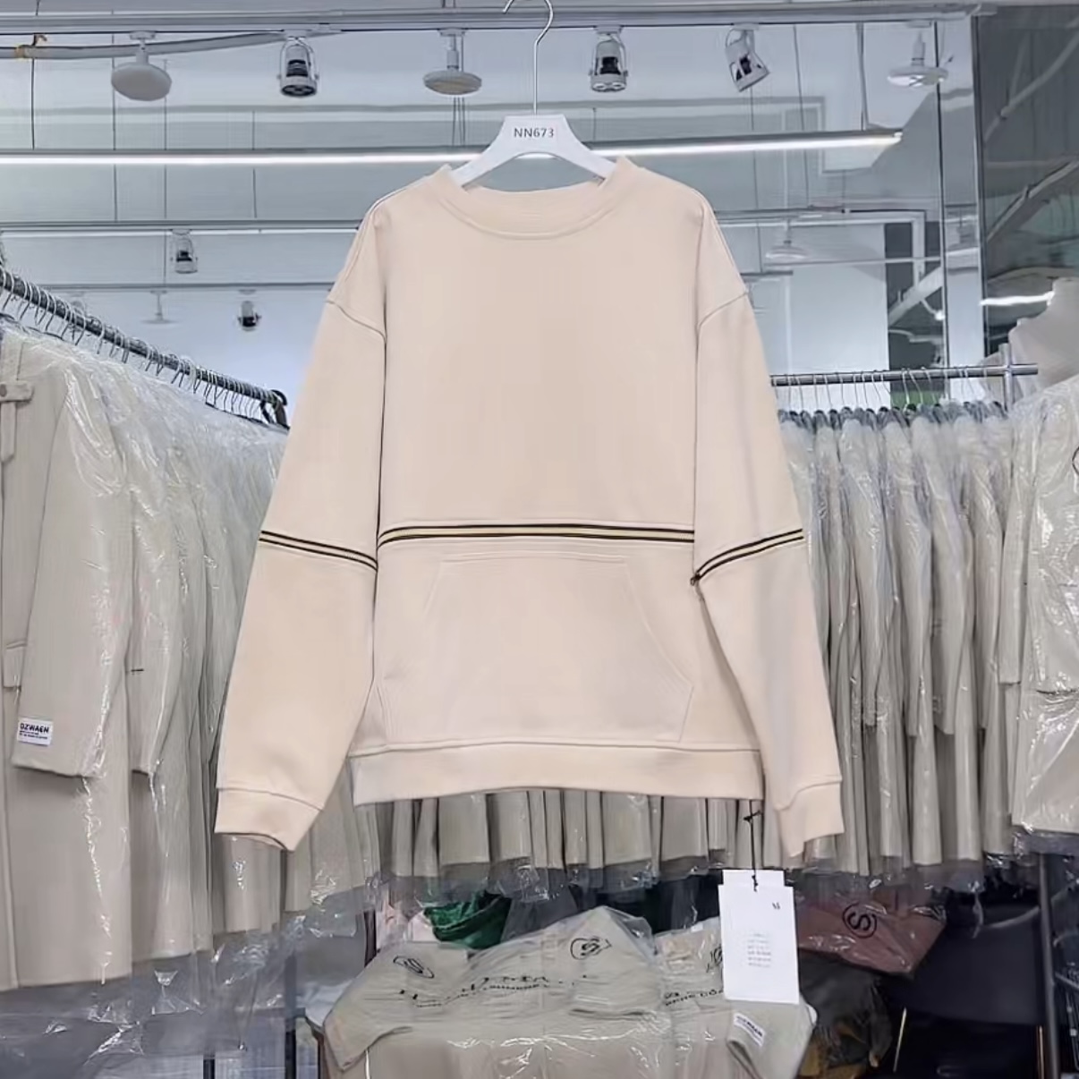 【意法•KW】NN673-时尚女装设计感卫衣法式气质显瘦洋气百搭