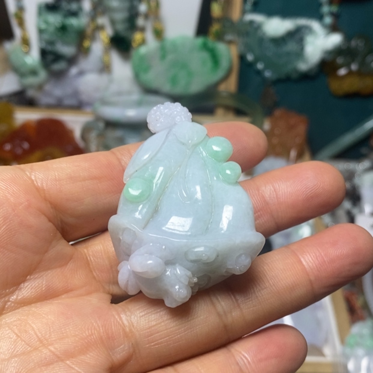 【闪购商品】翡翠吊坠(赠链)未镶嵌