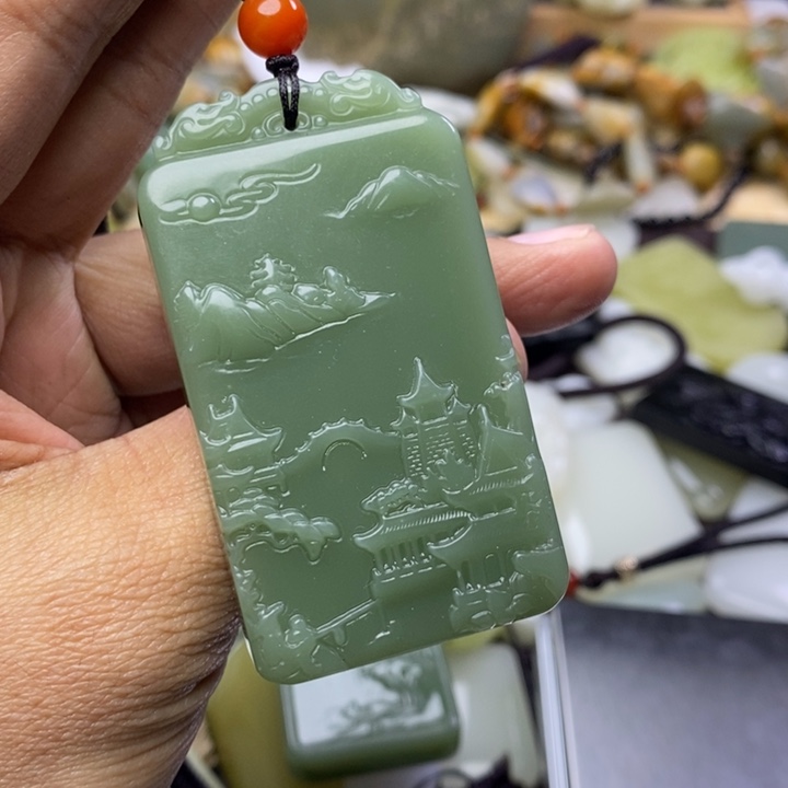 和田玉未镶嵌颈饰