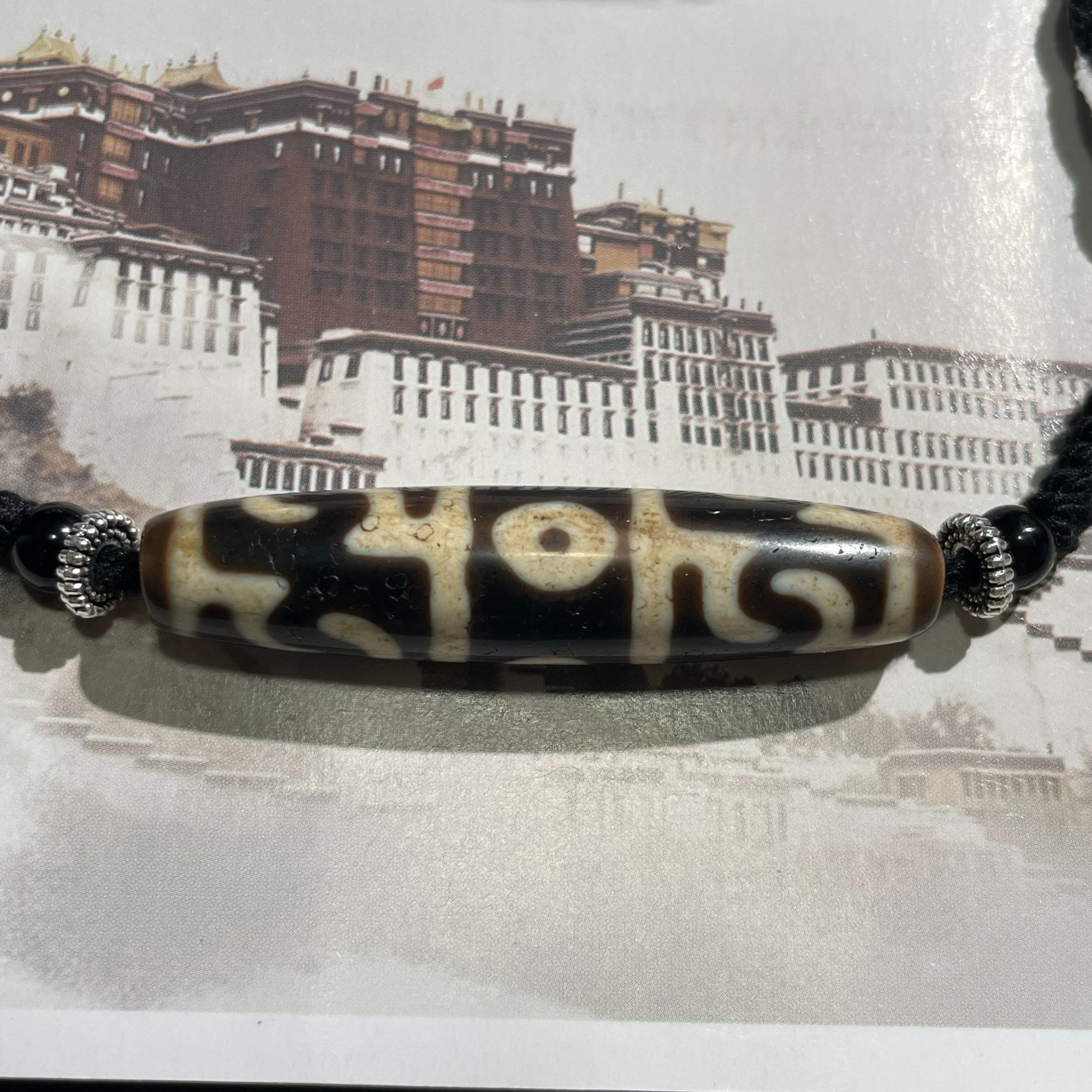 【隆兴甄选】莲师三眼玛瑙珠1038