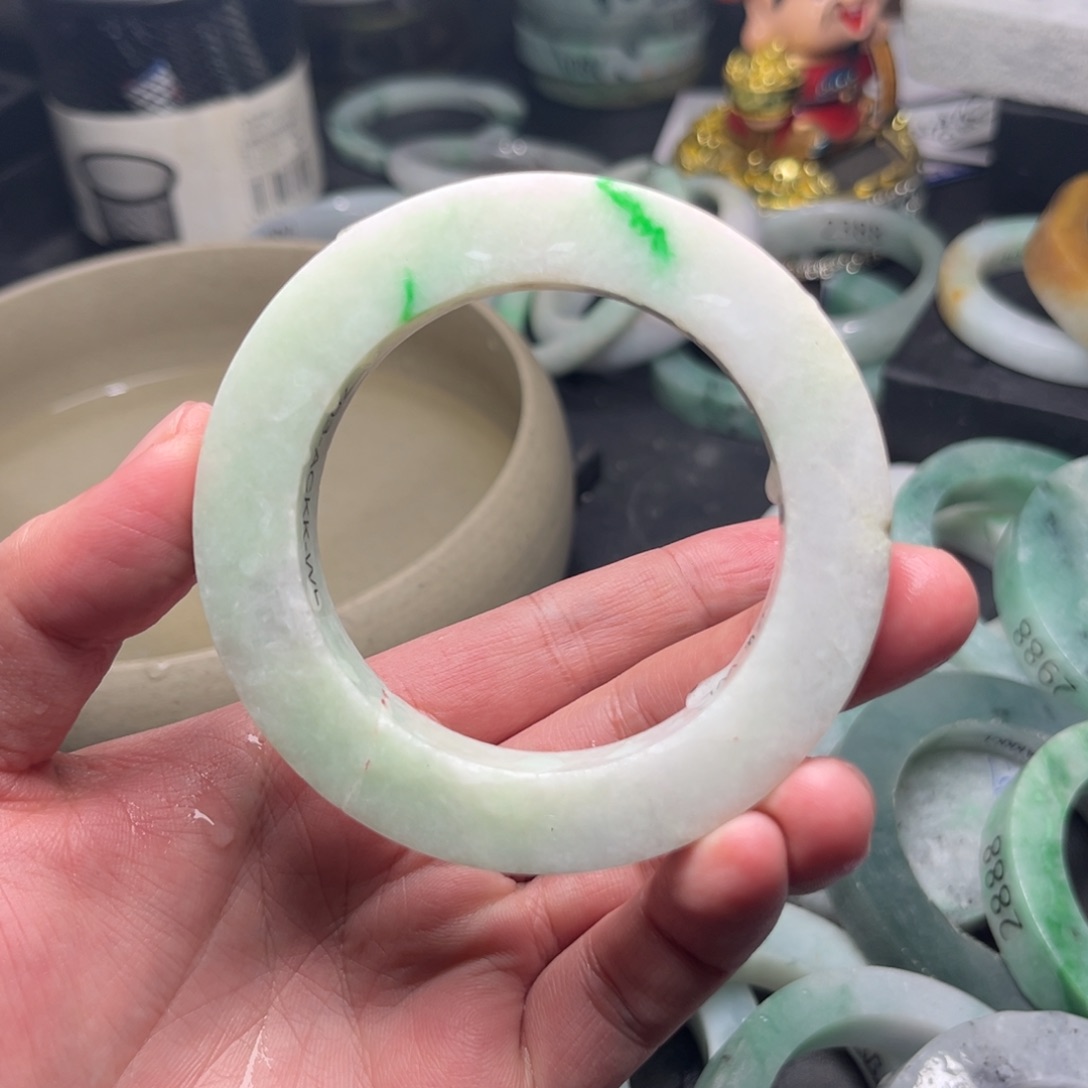 定制翡翠手镯未镶嵌