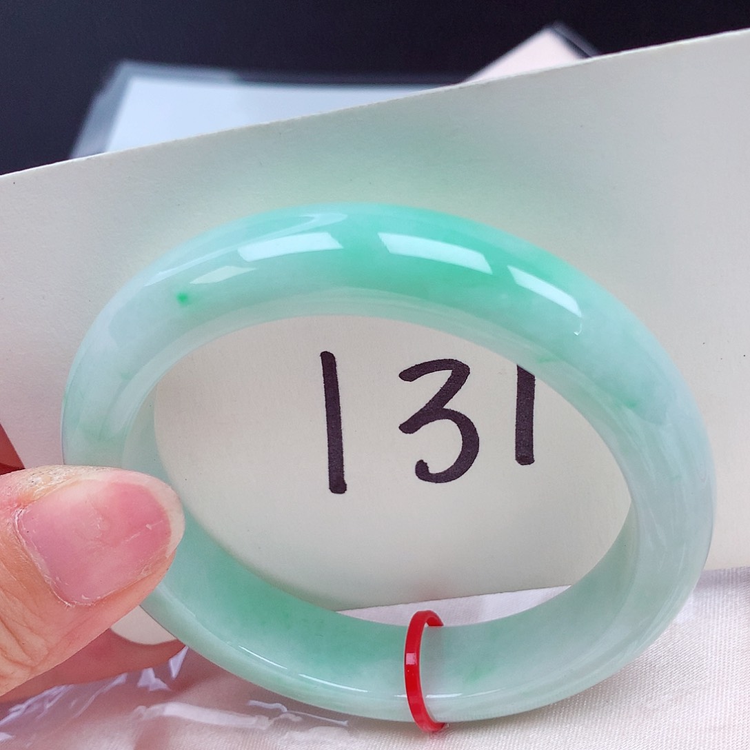 翡翠未镶嵌手镯翡翠