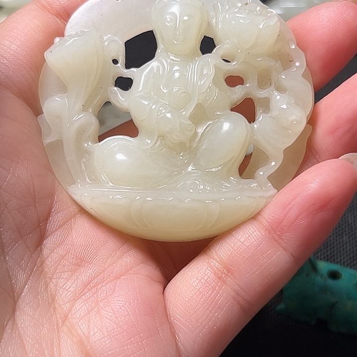 S***S和田玉（糖玉）未镶嵌挂件