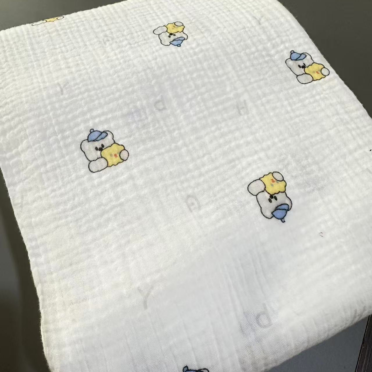 星星小熊2米幅宽2米长白底双层皱皱纱布料