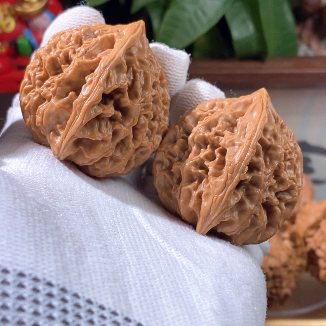 文玩核桃吊坠通天八