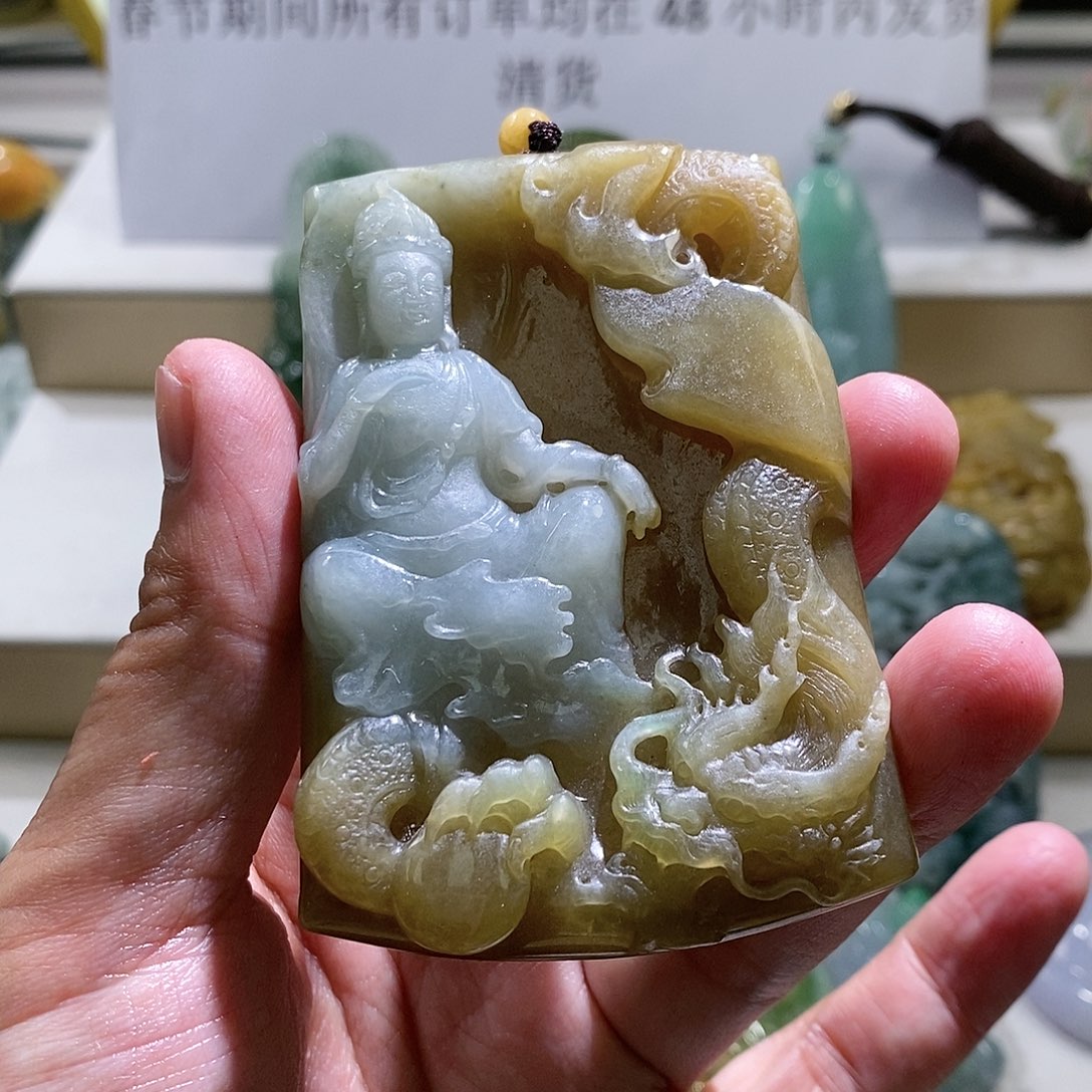 【闪购商品】翡翠颈饰未镶嵌观音