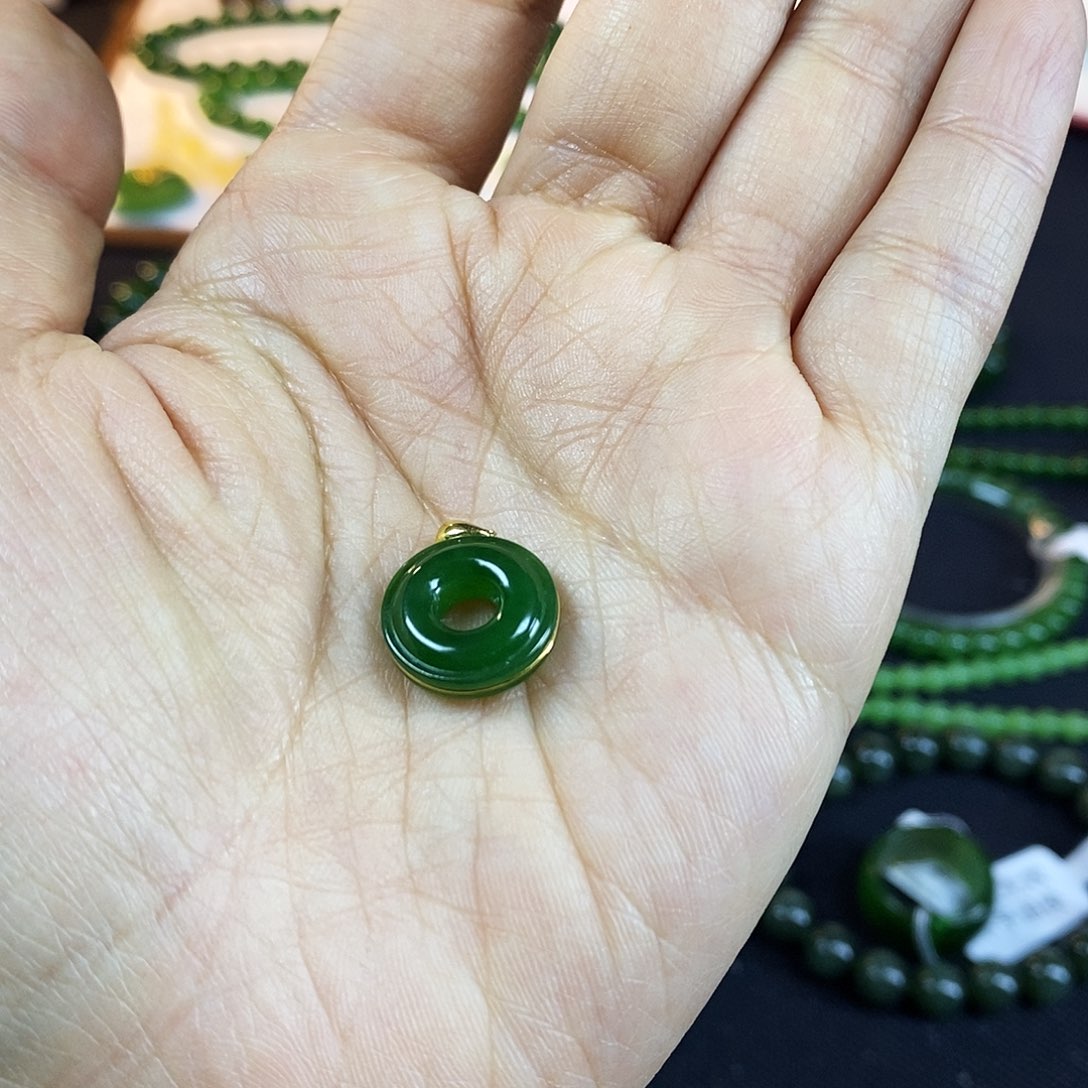 18K金镶嵌手链和田玉