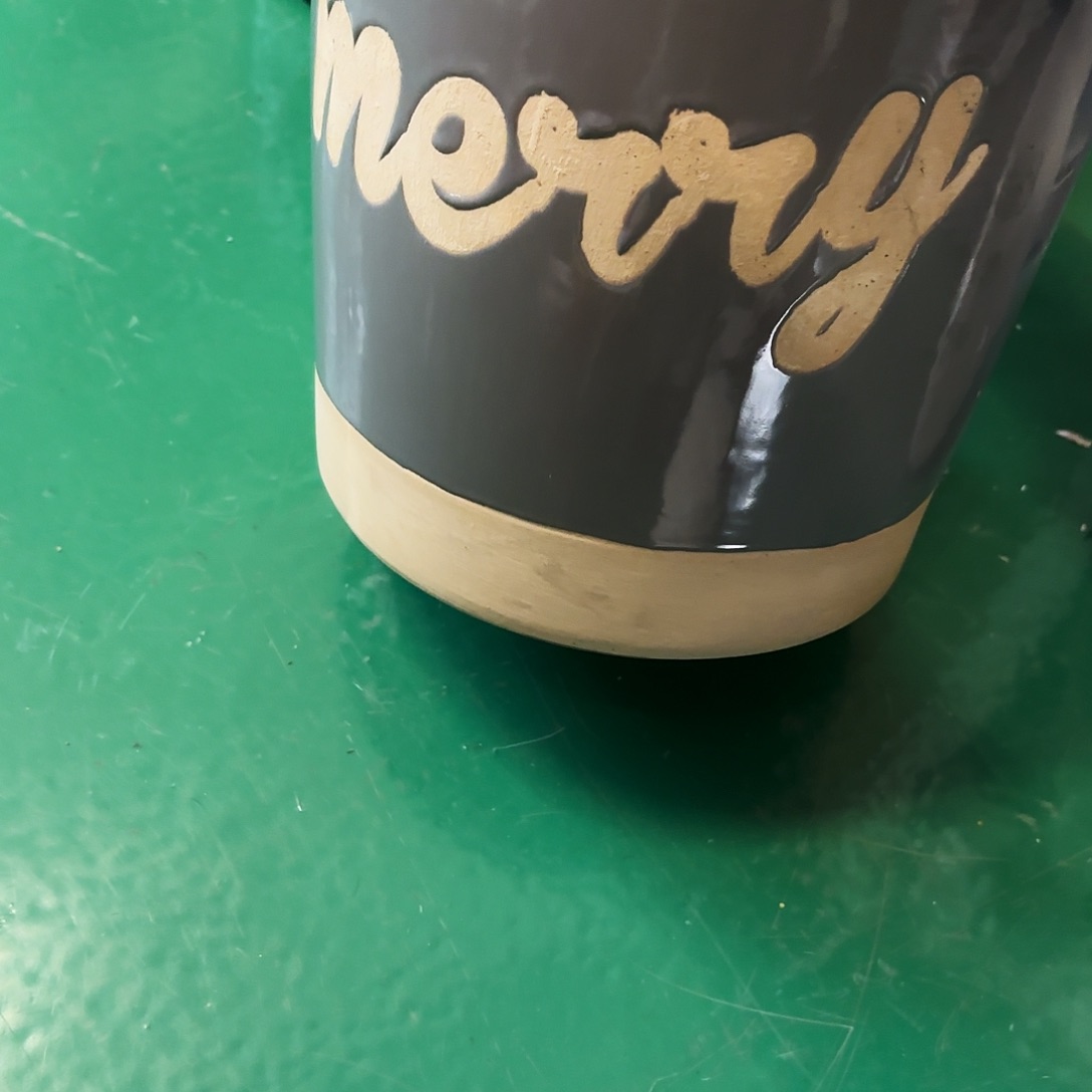 依*陶瓷艺术设计中心