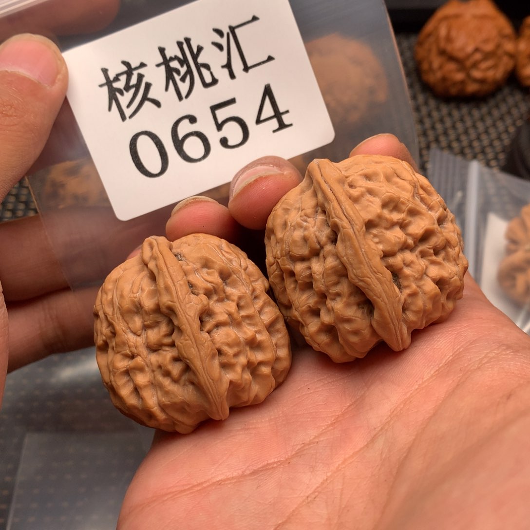 文玩核桃吊坠霸王39