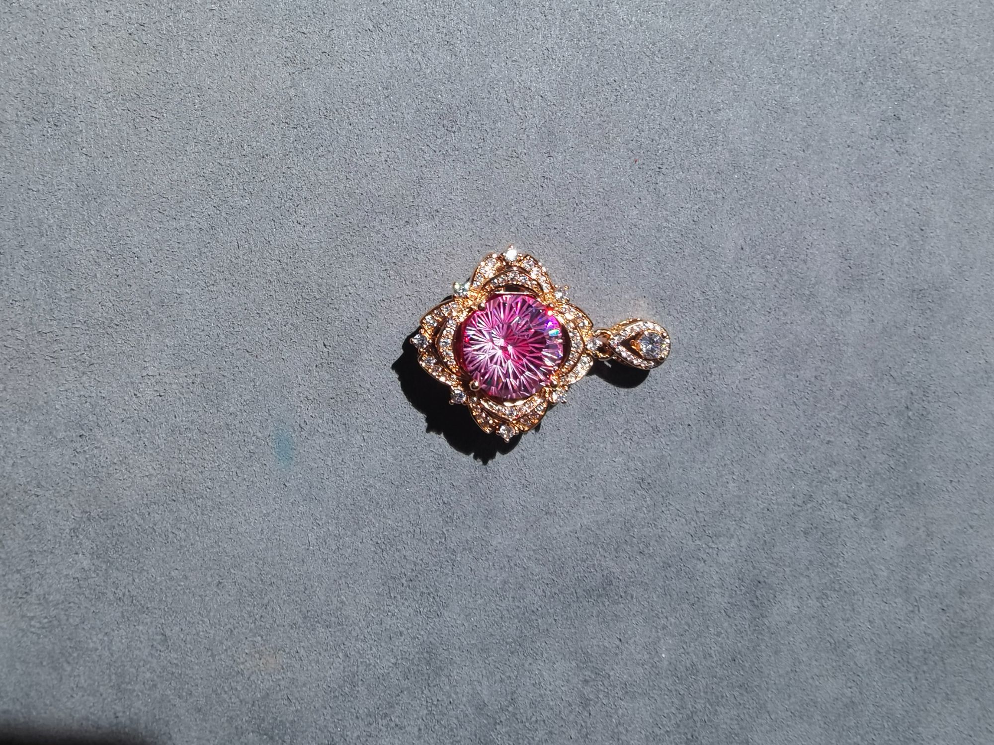    【高端定制】经典时尚吊坠w113