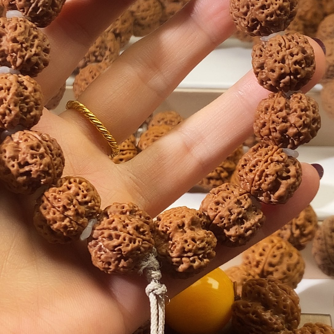 一***风金刚菩提吊坠四叶草