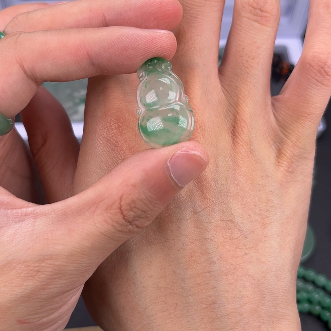 石英质玉颈饰未镶嵌kmnm