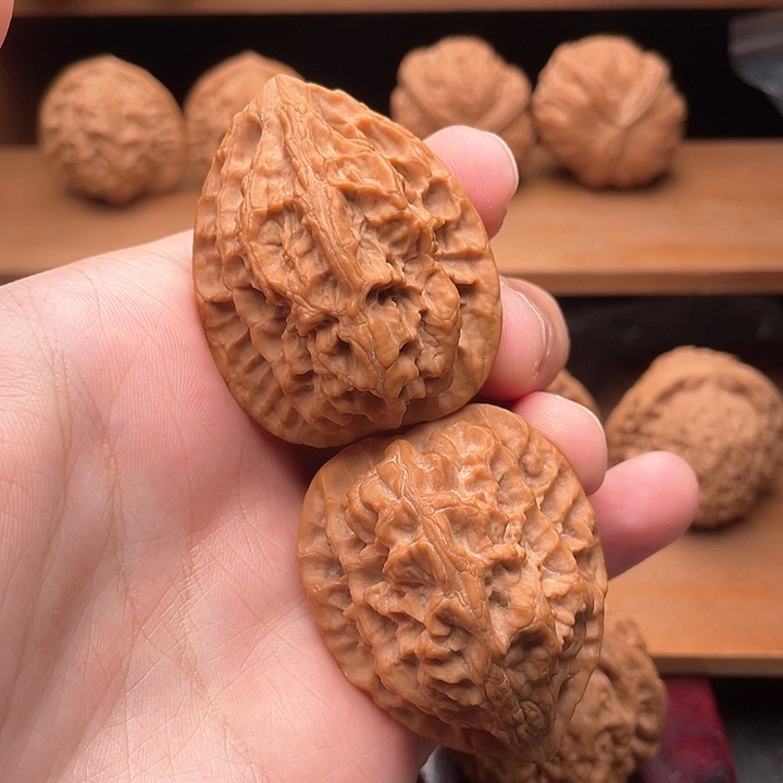 吊坠文玩核桃38.8毕业全品十三陵鸡心