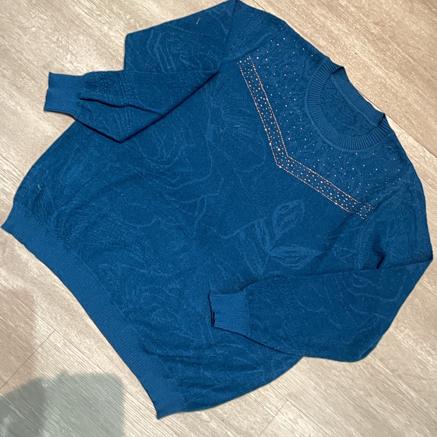 秋冬圆领小烫钻暗花长袖针织衫-果梓044