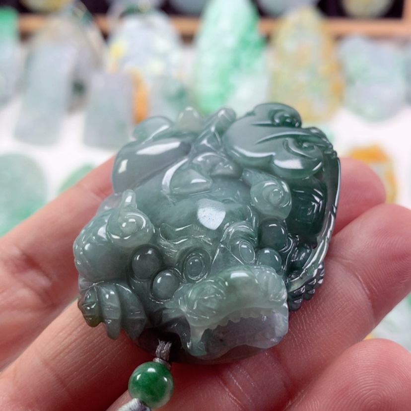 【闪购商品】翡翠吊坠(不含链)未镶嵌
