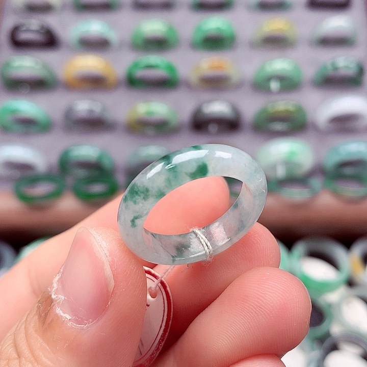 翡翠未镶嵌戒指16号