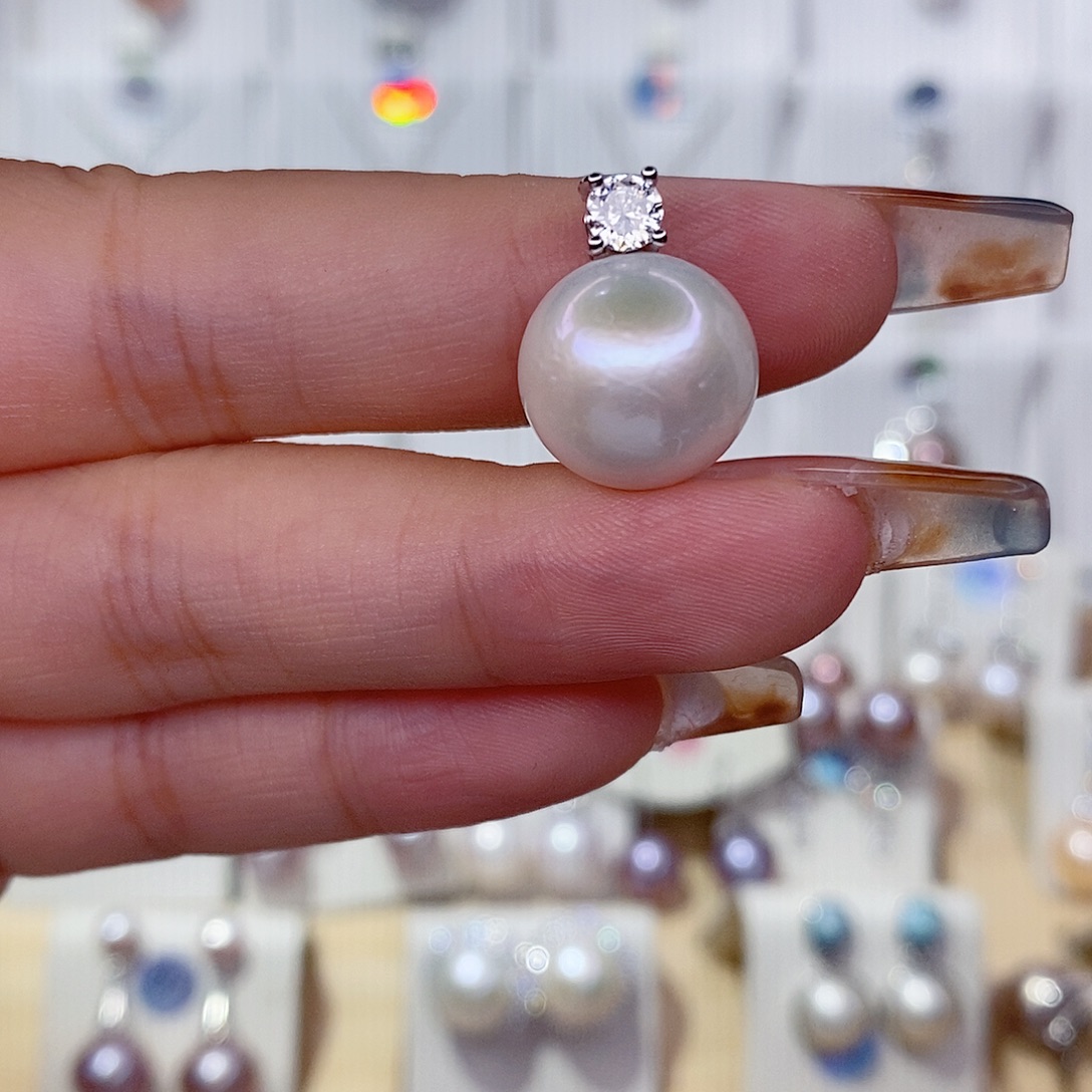 淡水珍珠未镶嵌吊坠(赠链)