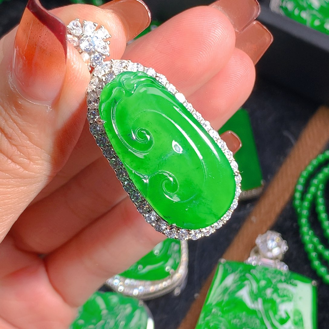 翡翠吊坠(不含链)未镶嵌