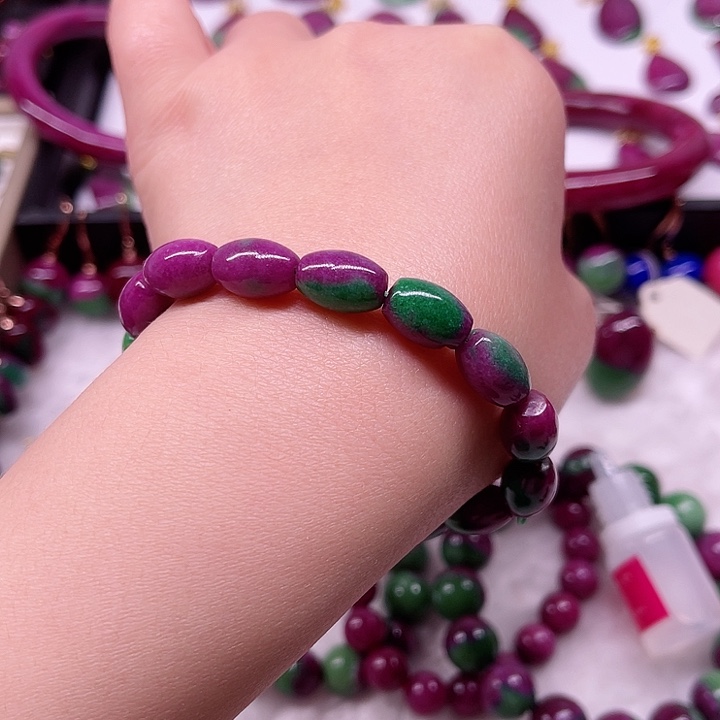 红宝石单圈未镶嵌