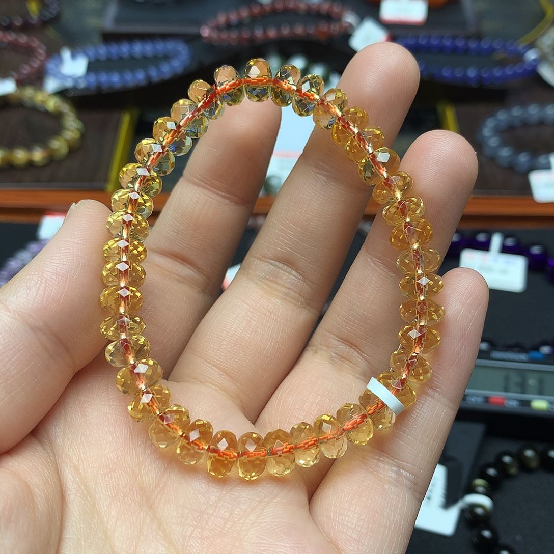 水晶手串未镶嵌中**和手链