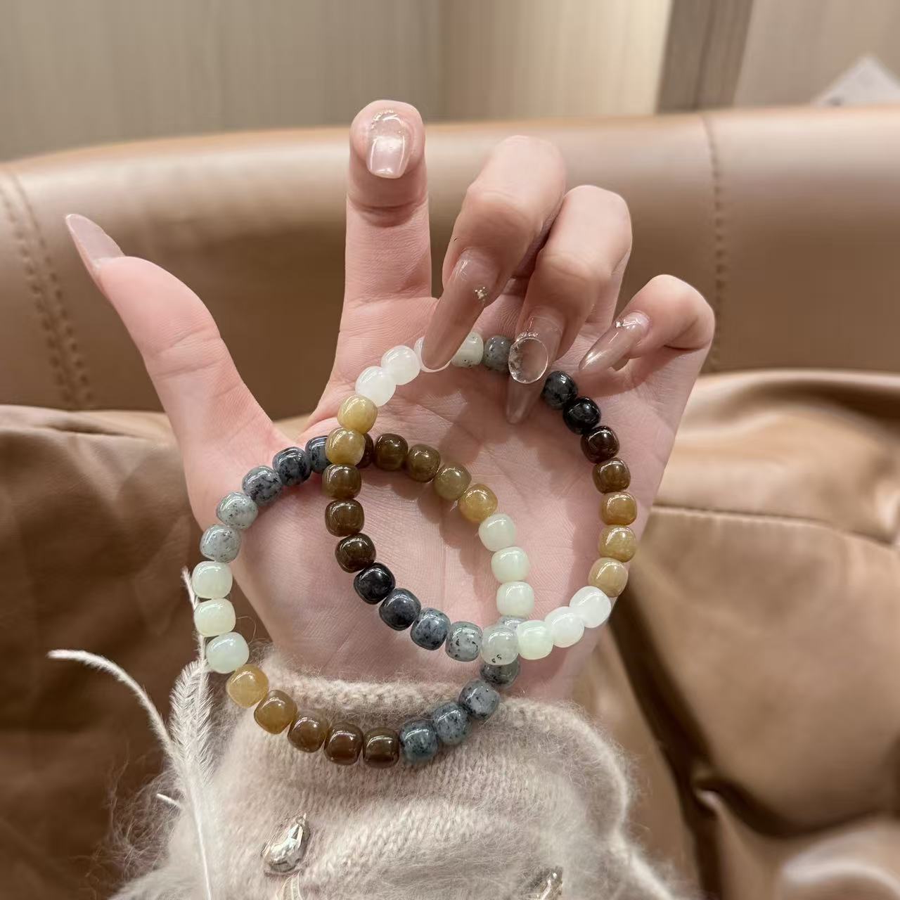 晶挖挖天然和田玉（楼兰一梦）老型珠手串女款（5211）多样性发其一