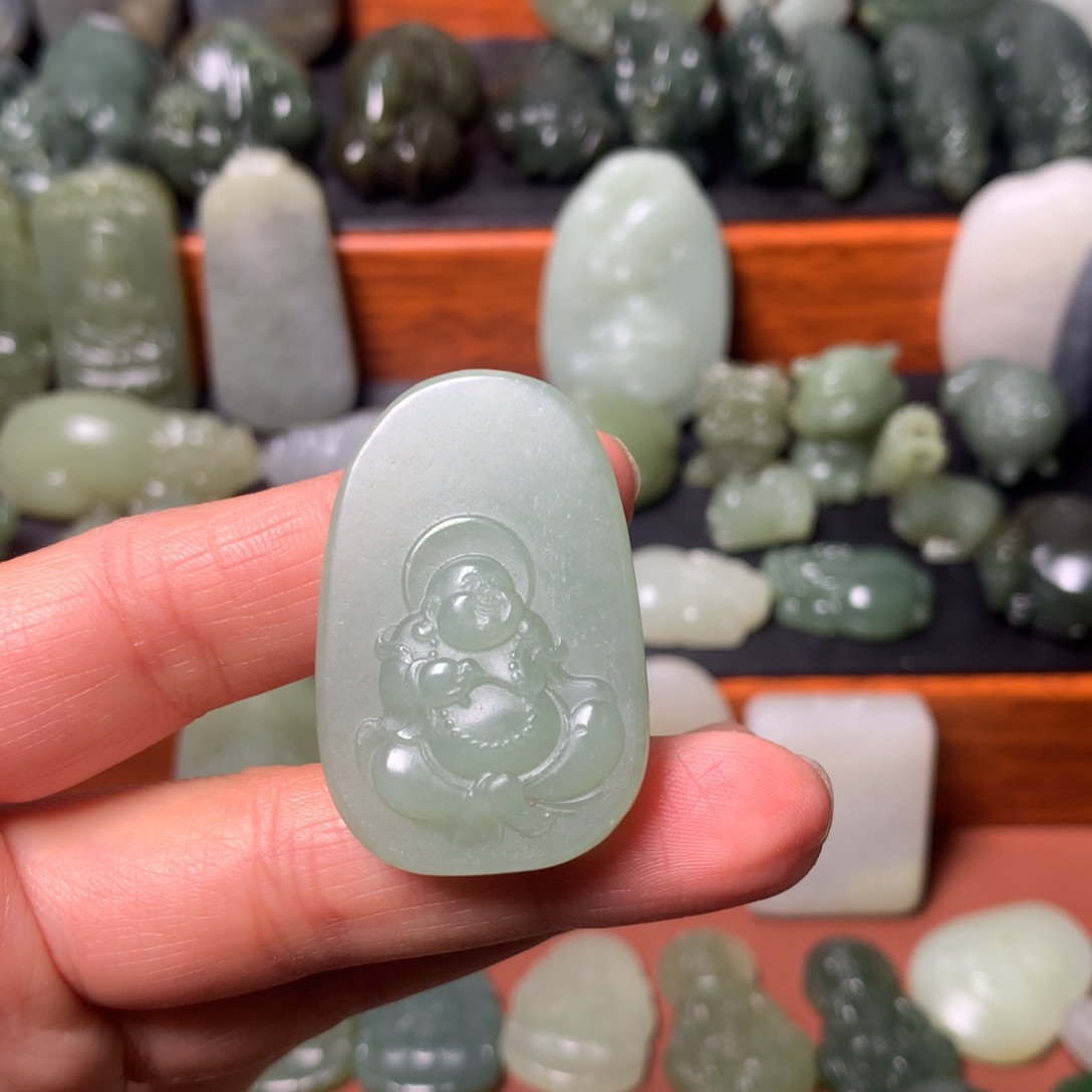 和田玉颈饰未镶嵌挂件48