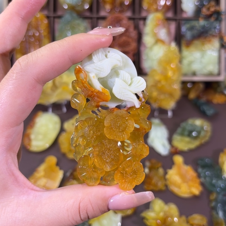 未镶嵌蛇纹石玉颈饰