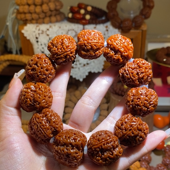 白***店金刚菩提手串265玉华满肉大高货一物