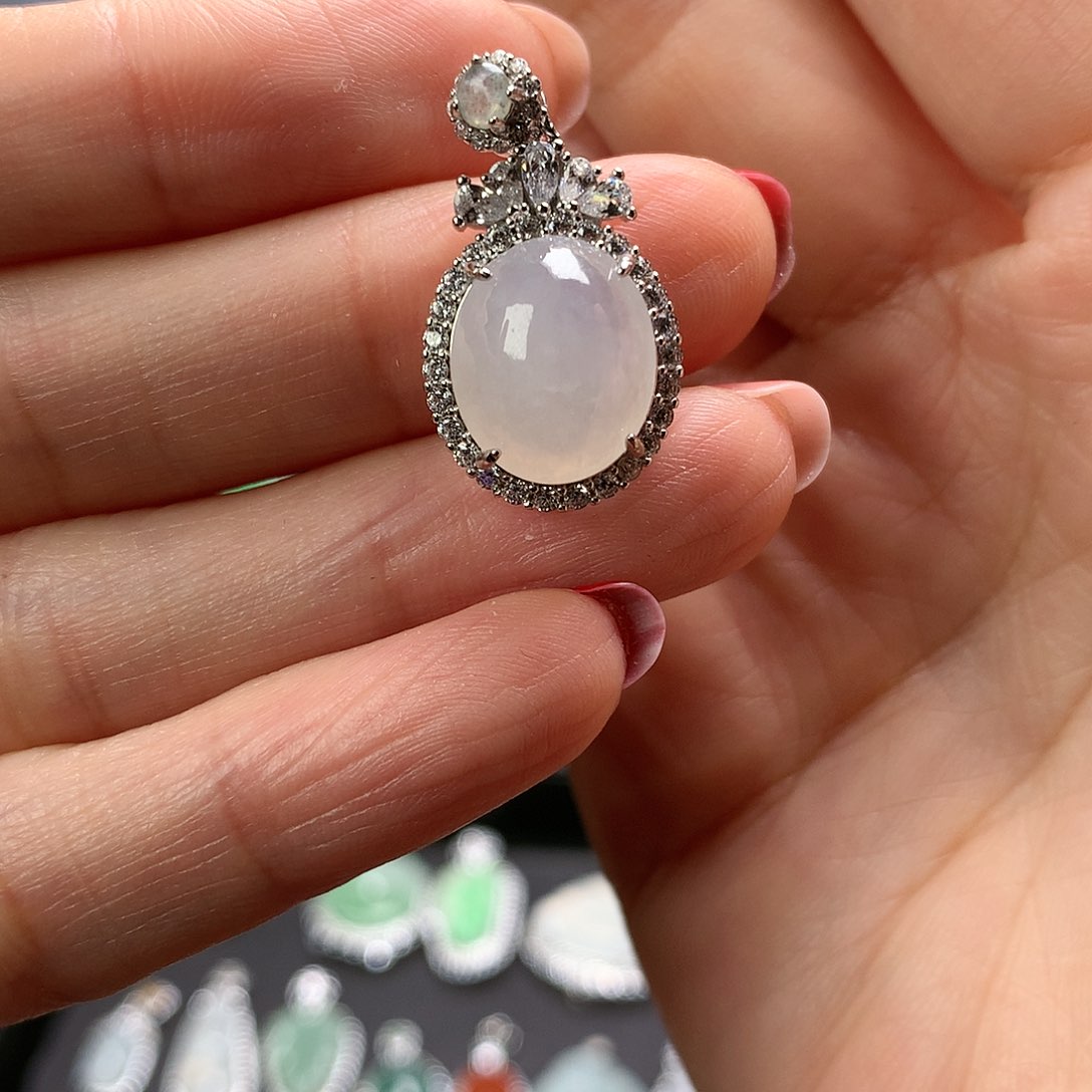 翡翠颈饰未镶嵌111111111