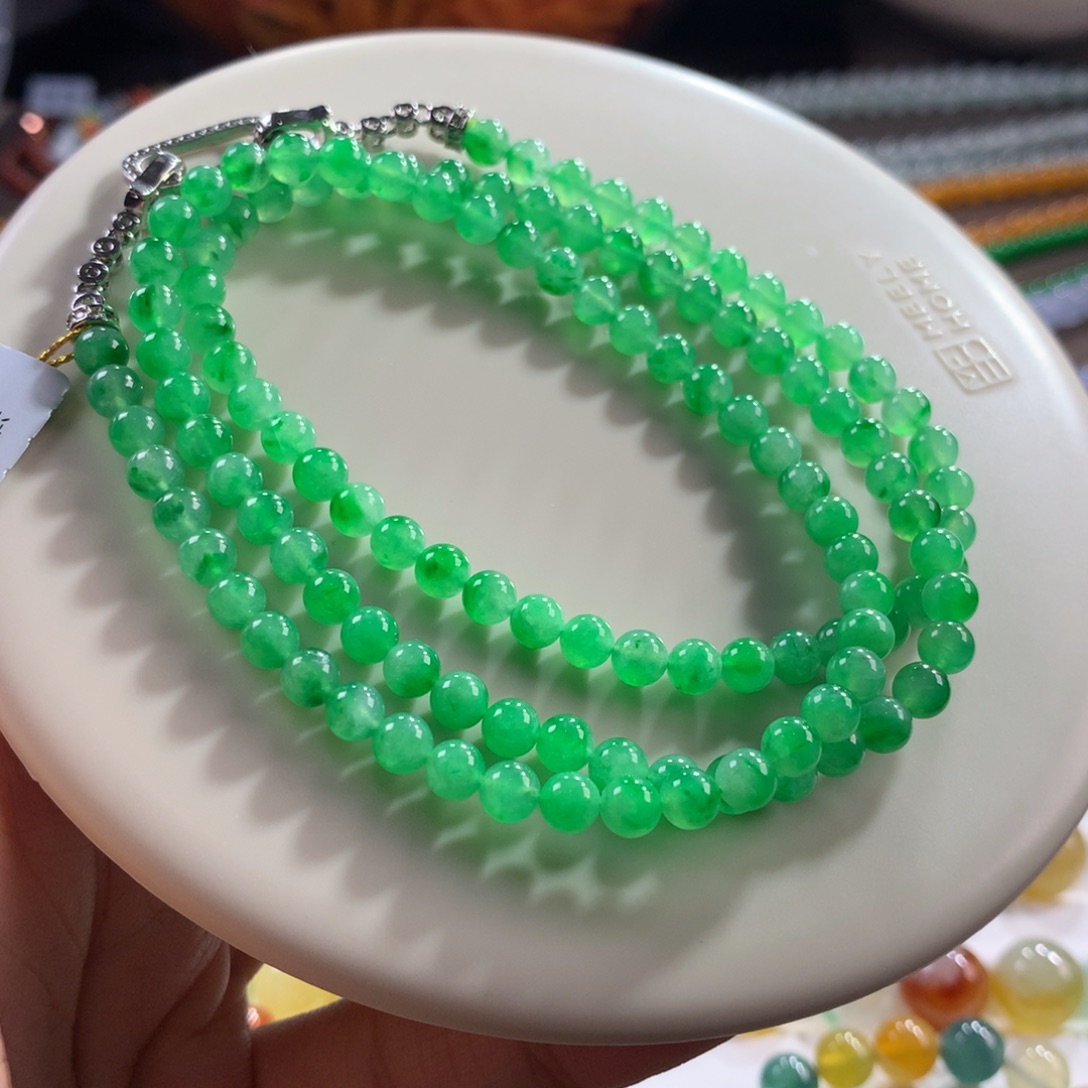 翡翠未镶嵌手链高货低漏！闭眼拍！正色冰阳绿项链 卡4.68