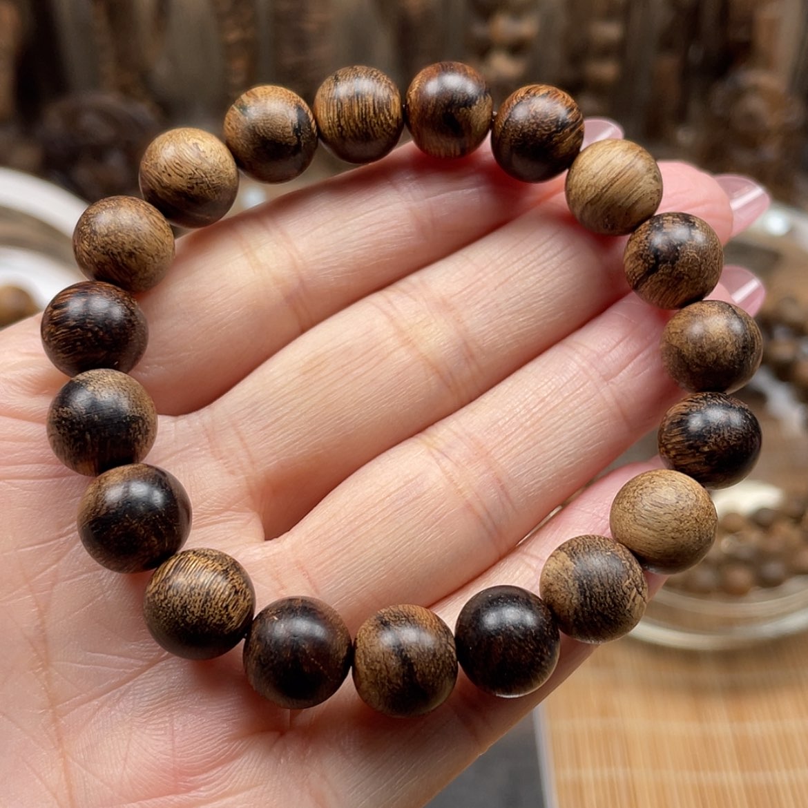 【闪购商品】沉香手串越南留疤白奇楠