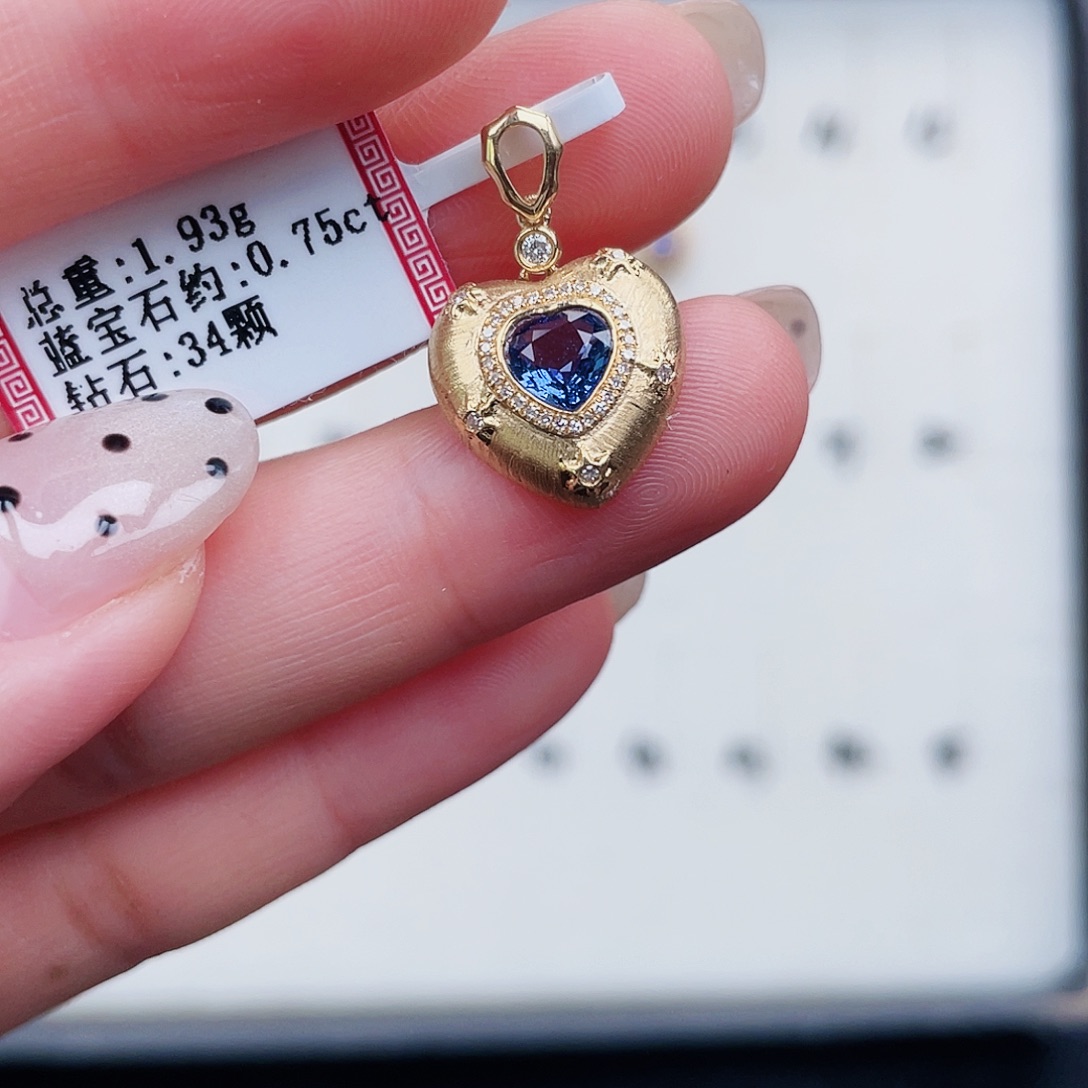 吊坠(不含链)18K金镶嵌蓝宝石