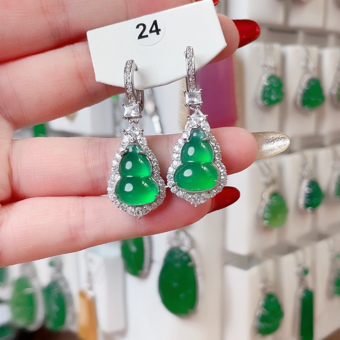 玛瑙/玉髓耳钉未镶嵌