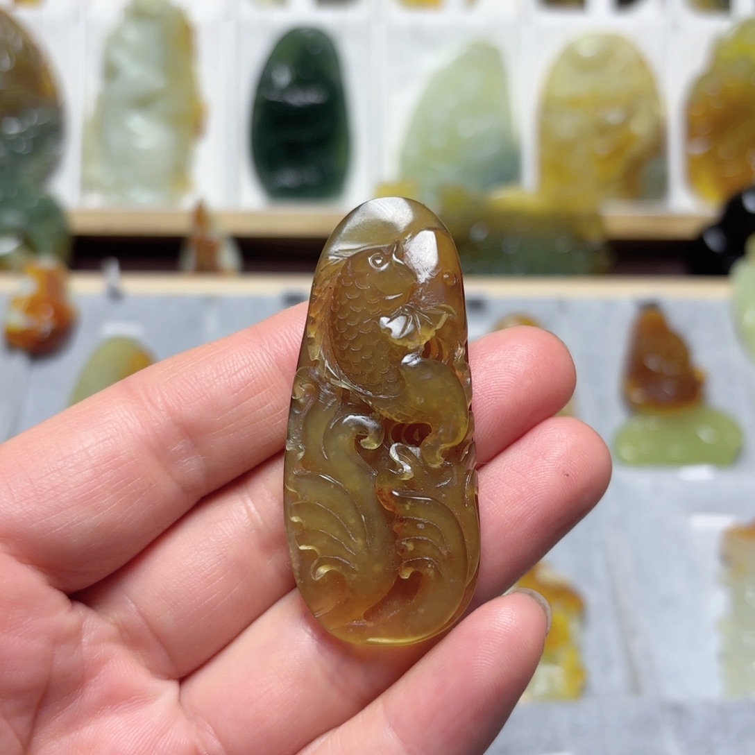 蛇纹石玉吊坠(不含链)未镶嵌