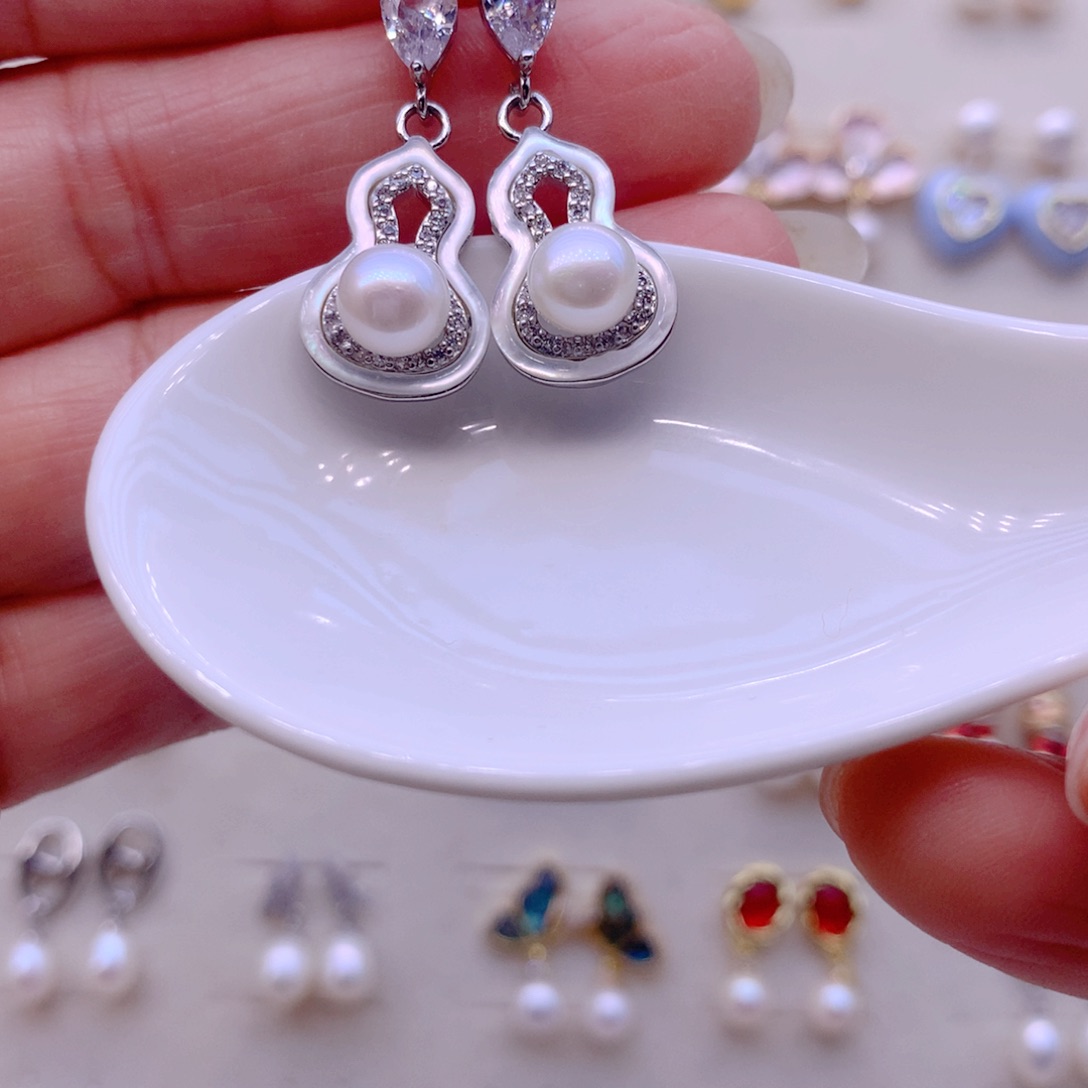 耳饰合金淡水珍珠