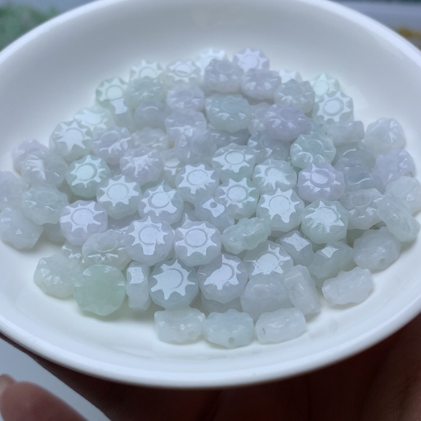 【闪购商品】未镶嵌手链翡翠卡8.4冰八卦20颗