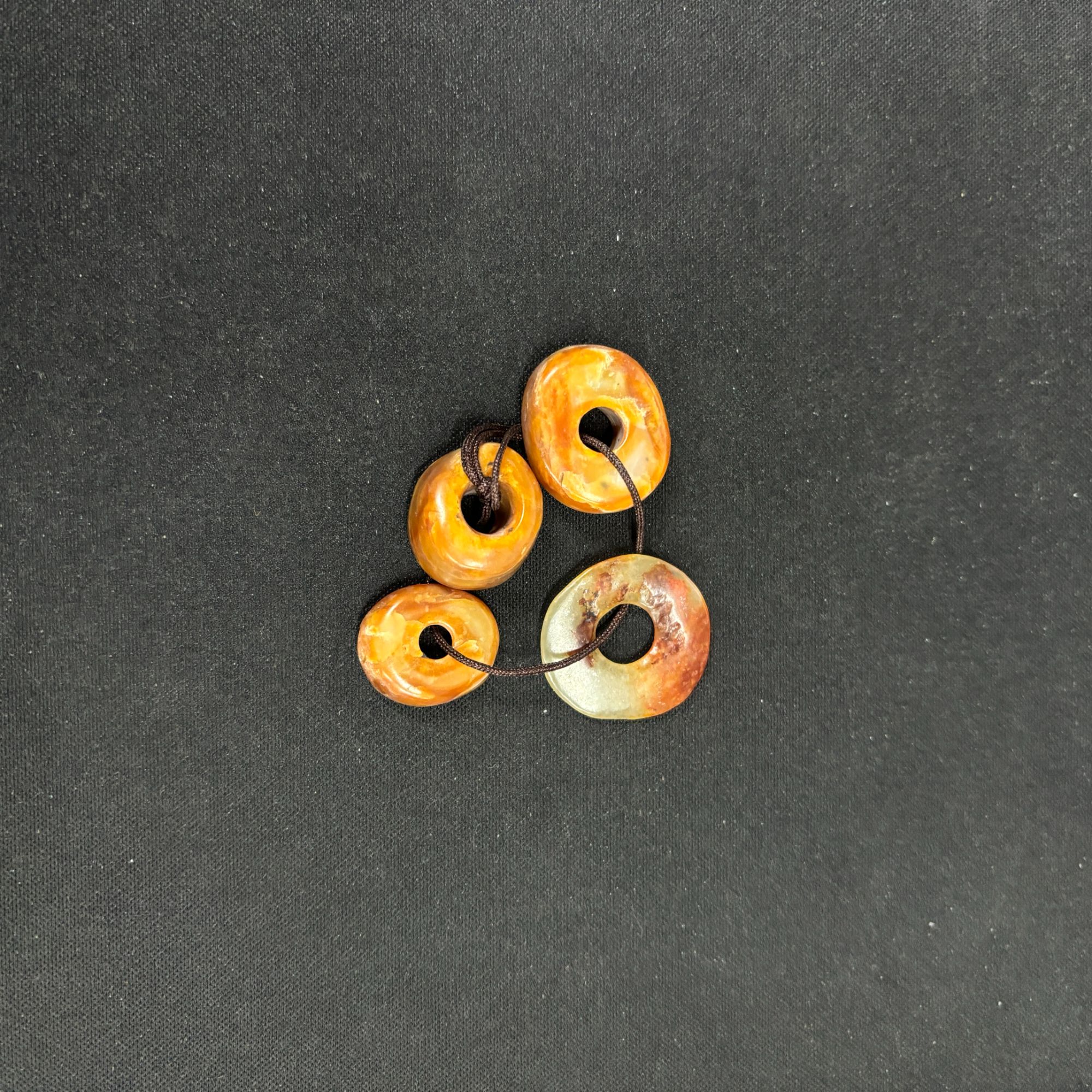 明代河磨玉配饰一组-NX