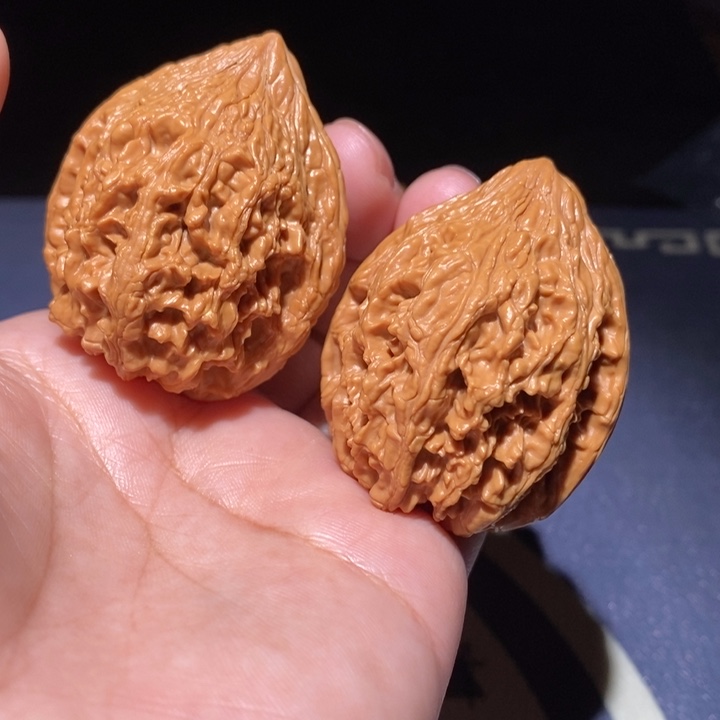 吊坠文玩核桃39尺大沽石