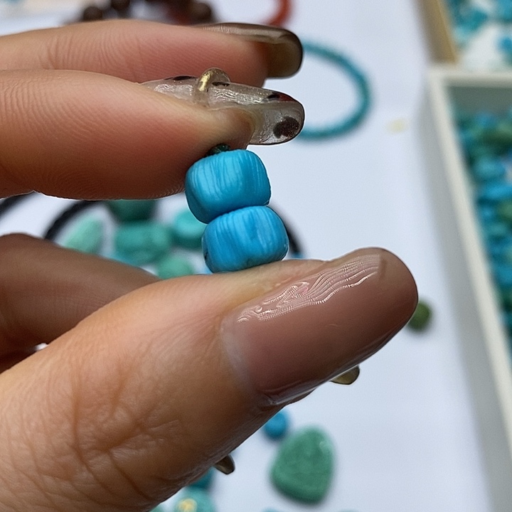 绿松石未镶嵌珠宝奇石