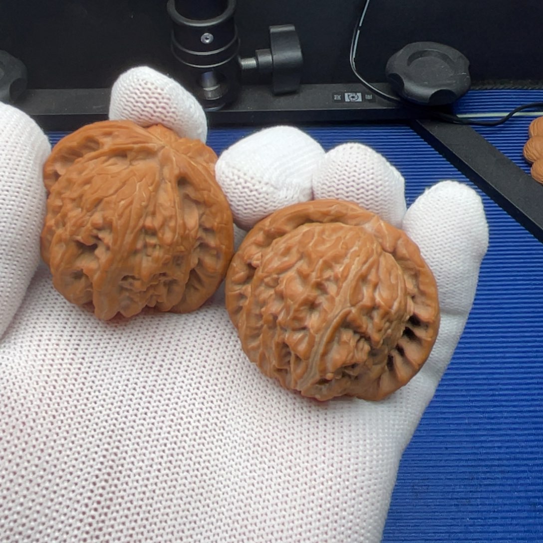 把件文玩核桃闷白