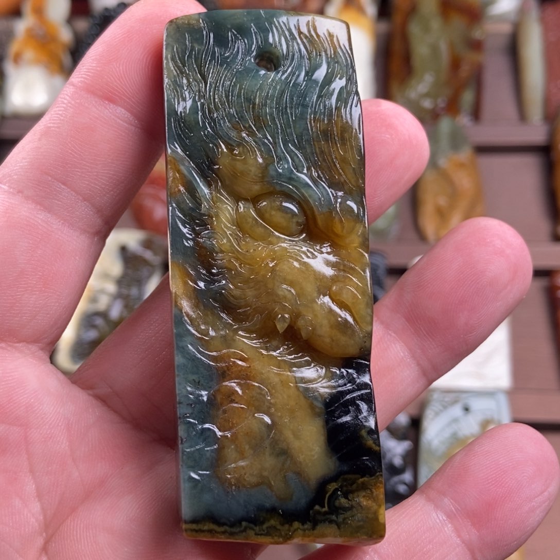 未镶嵌岫玉手把件