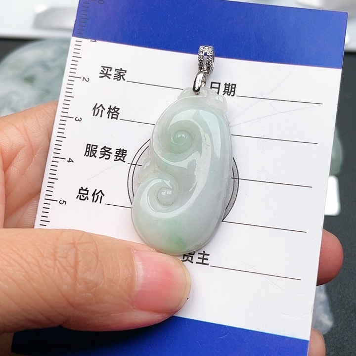 翡翠颈饰银S925镶嵌吊坠
