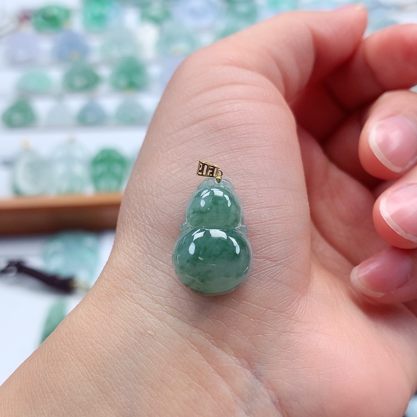 【闪购商品】翡翠吊坠(赠链)18K金镶嵌