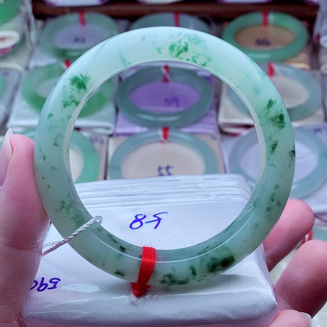 翡翠未镶嵌手镯590灵动飘逸意境优雅冰润冰胶起光