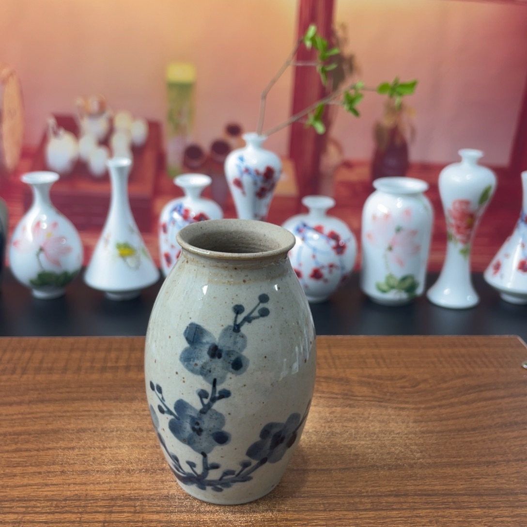 景德镇小花瓶等着你