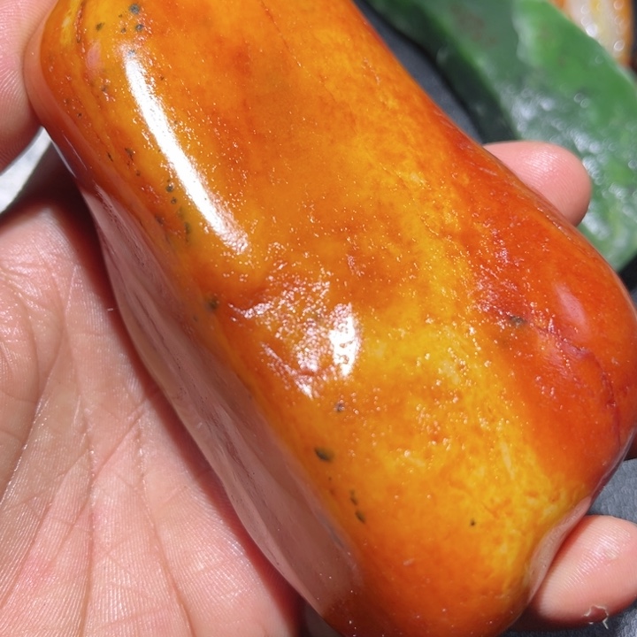 和田玉未镶嵌珠宝奇石