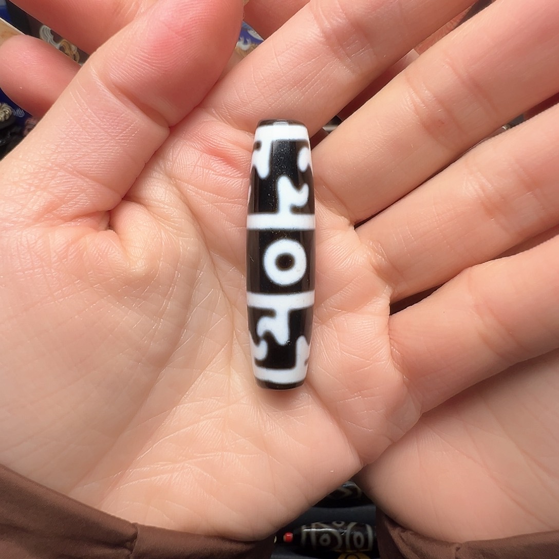 玛瑙/玉髓颈饰未镶嵌墨**